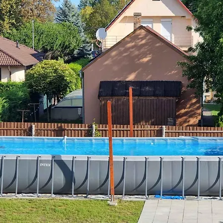 דירה With Pool In 51304