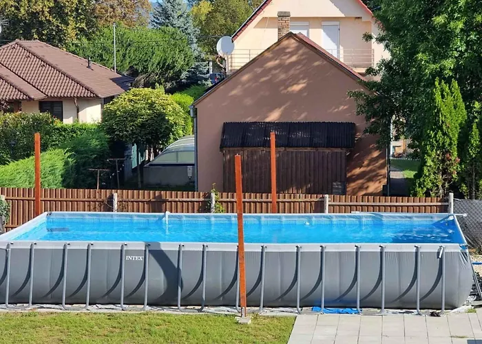 דירה With Pool In 51304